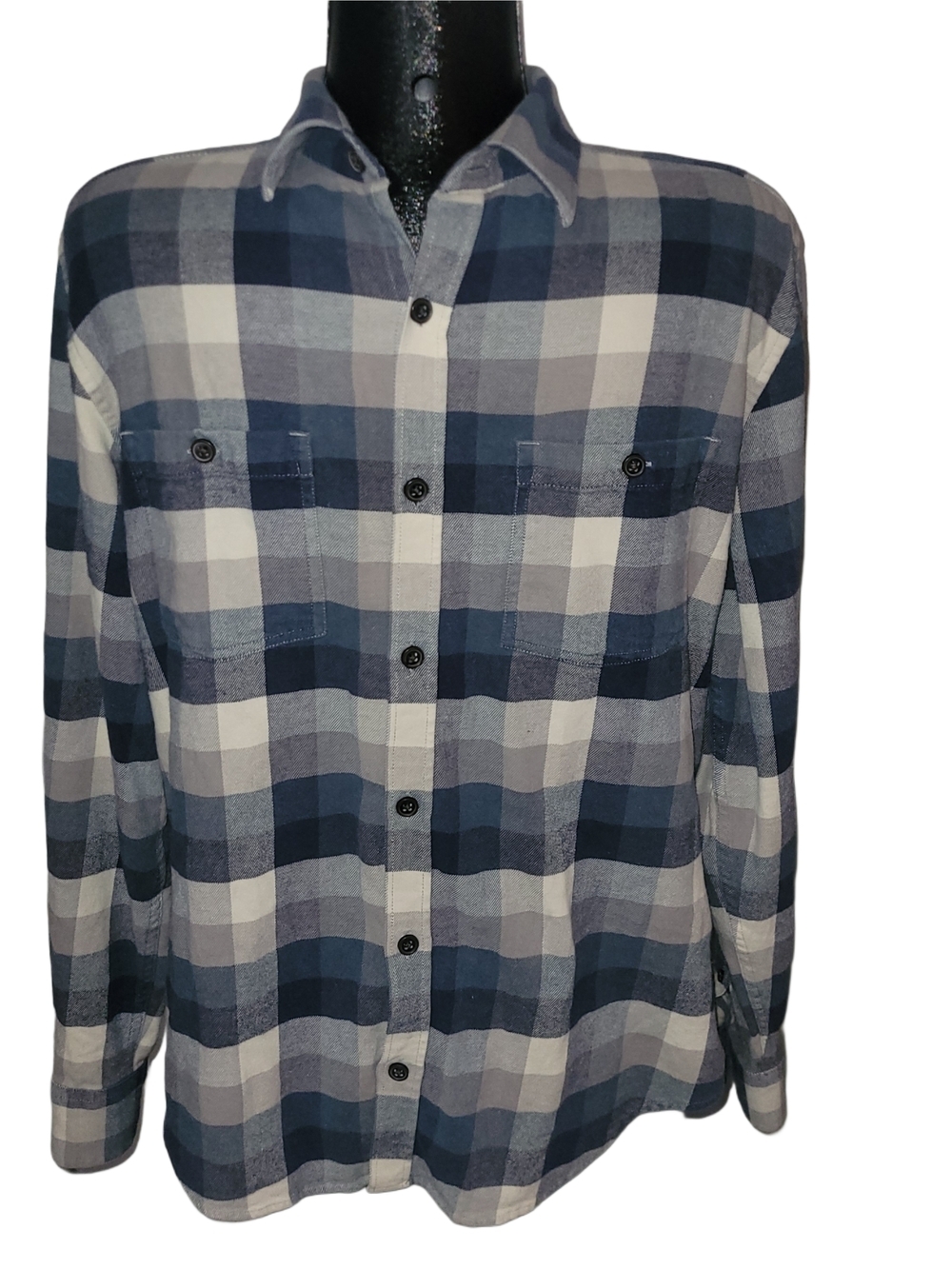 Wind River Men's Blue And Grey Plaid Button-Up Shirt Size M - Picture 2 of 5